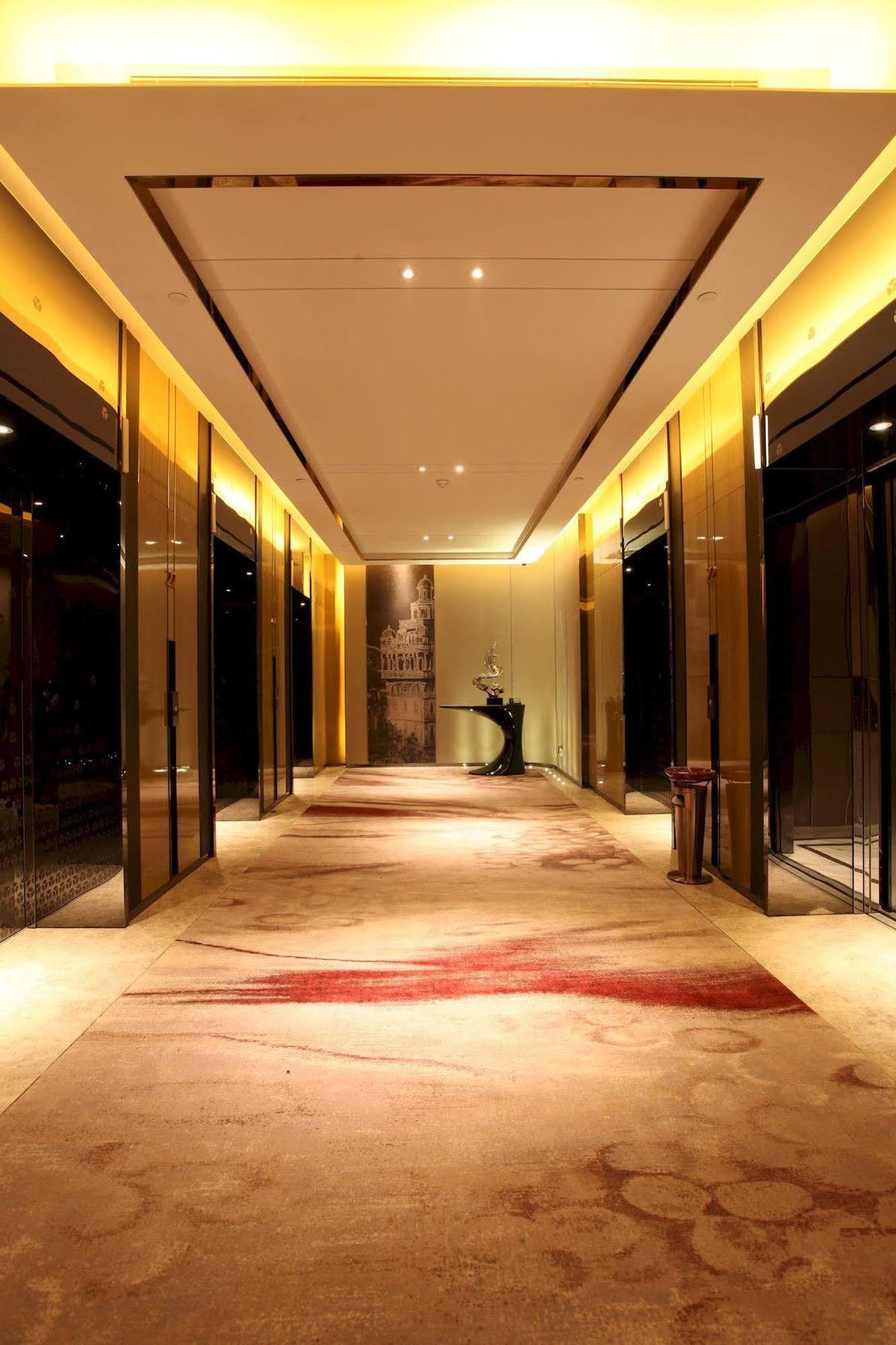 Hotel Wanda Realm Ťiang-men Exteriér fotografie